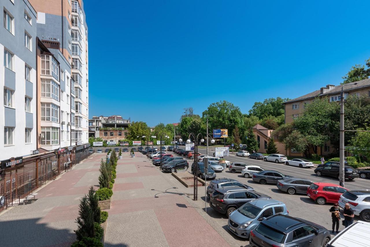 Luxury Apartment Slava Ukraini Ivano-Frankivszk Kültér fotó